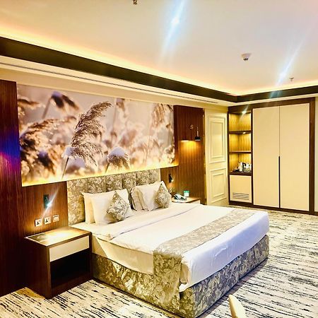 Raintree Rolla Hotel Dubai Bagian luar foto