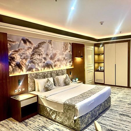Raintree Rolla Hotel Dubai Bagian luar foto