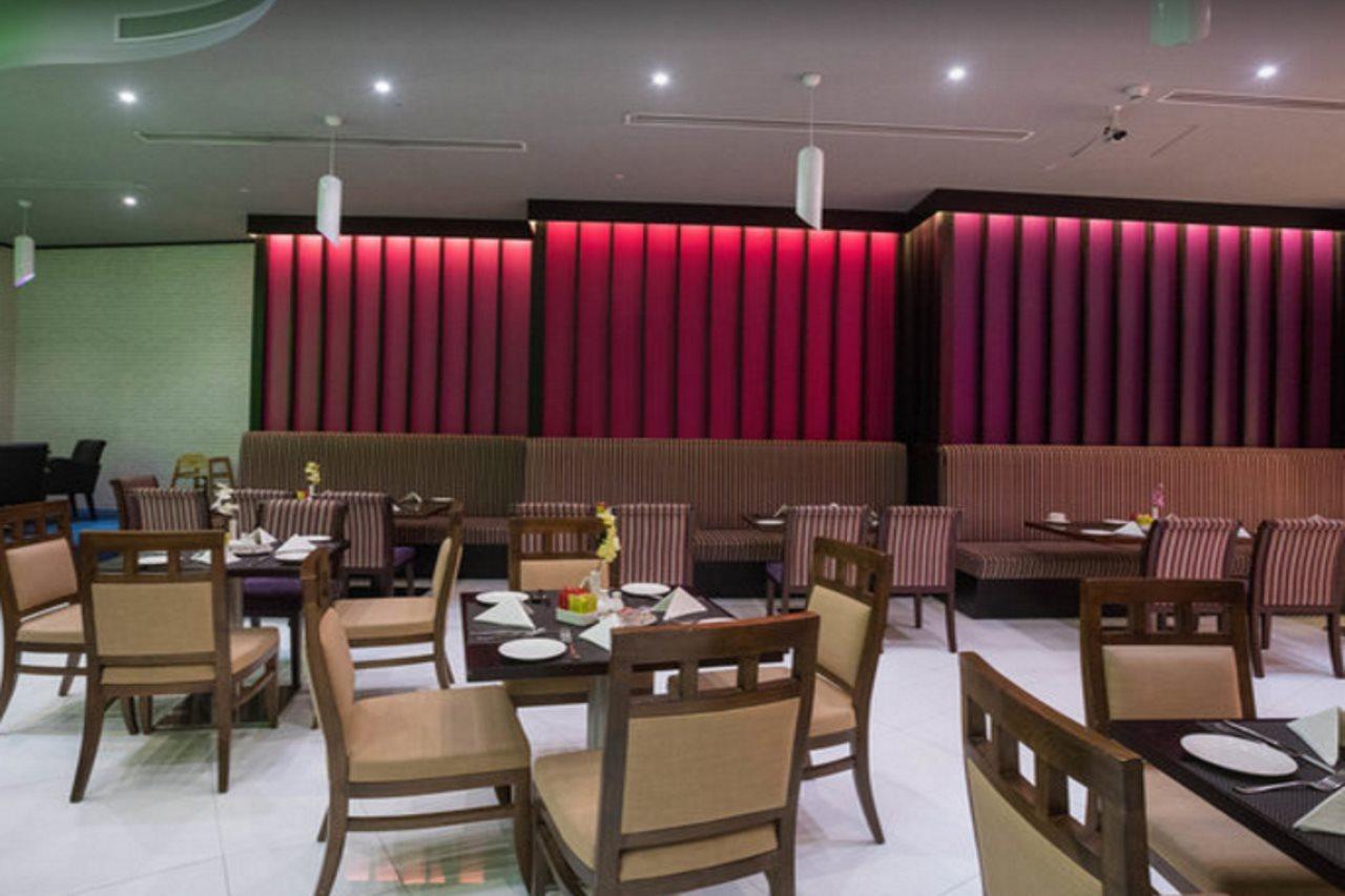 Raintree Rolla Hotel Dubai Bagian luar foto