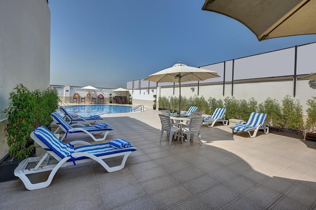 Raintree Rolla Hotel Dubai Bagian luar foto