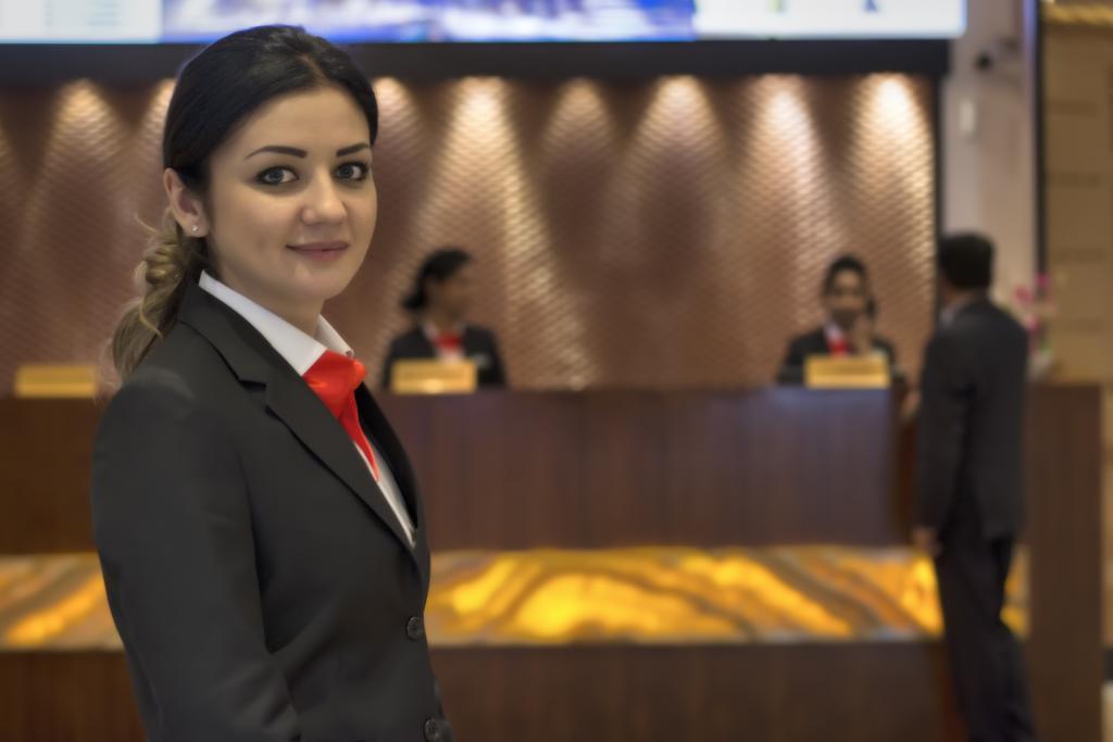 Raintree Rolla Hotel Dubai Bagian luar foto