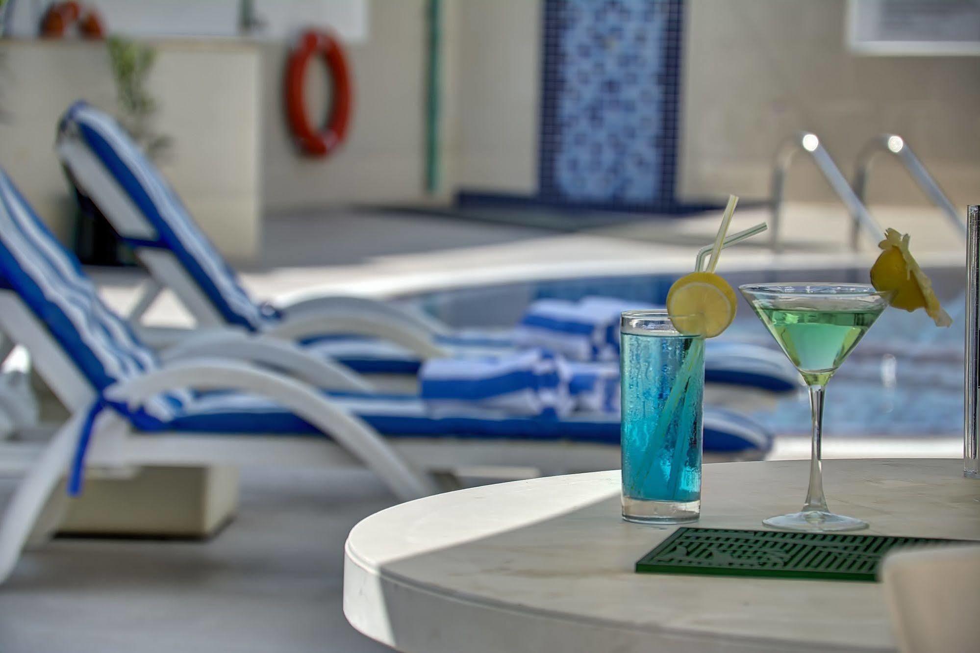 Raintree Rolla Hotel Dubai Bagian luar foto