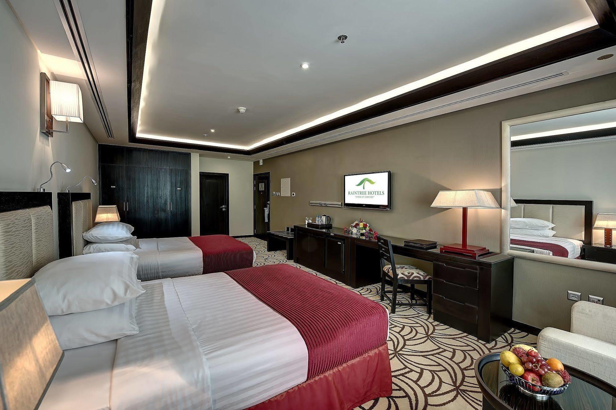 Raintree Rolla Hotel Dubai Bagian luar foto