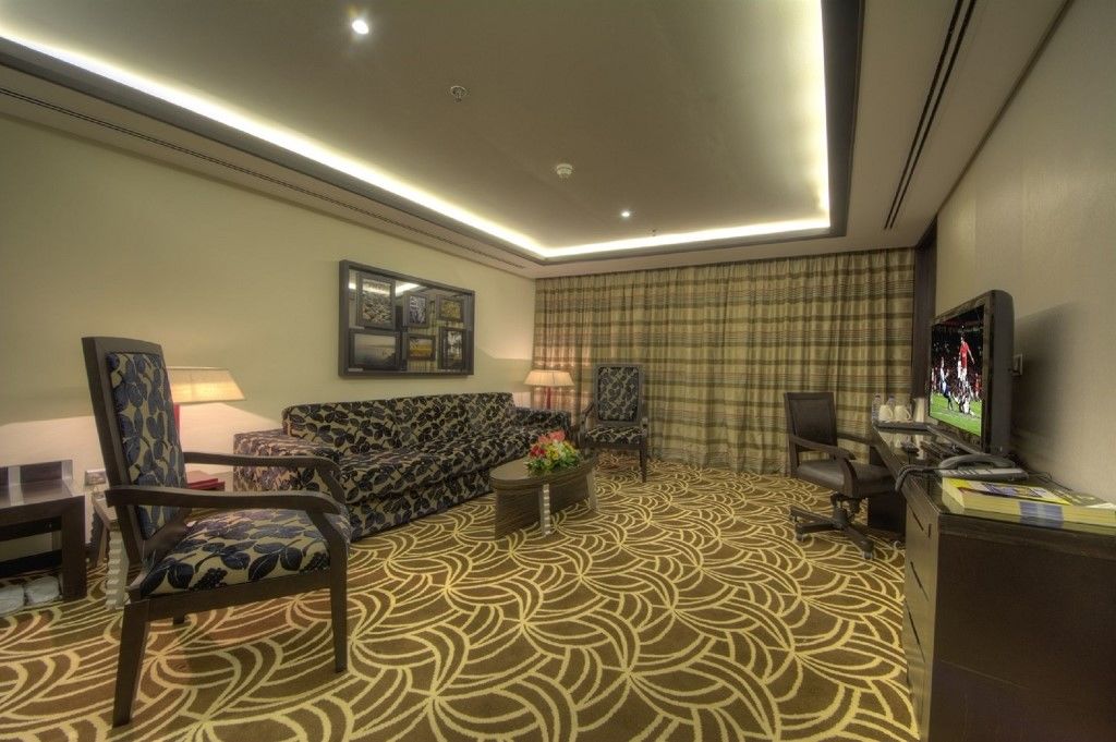 Raintree Rolla Hotel Dubai Bagian luar foto
